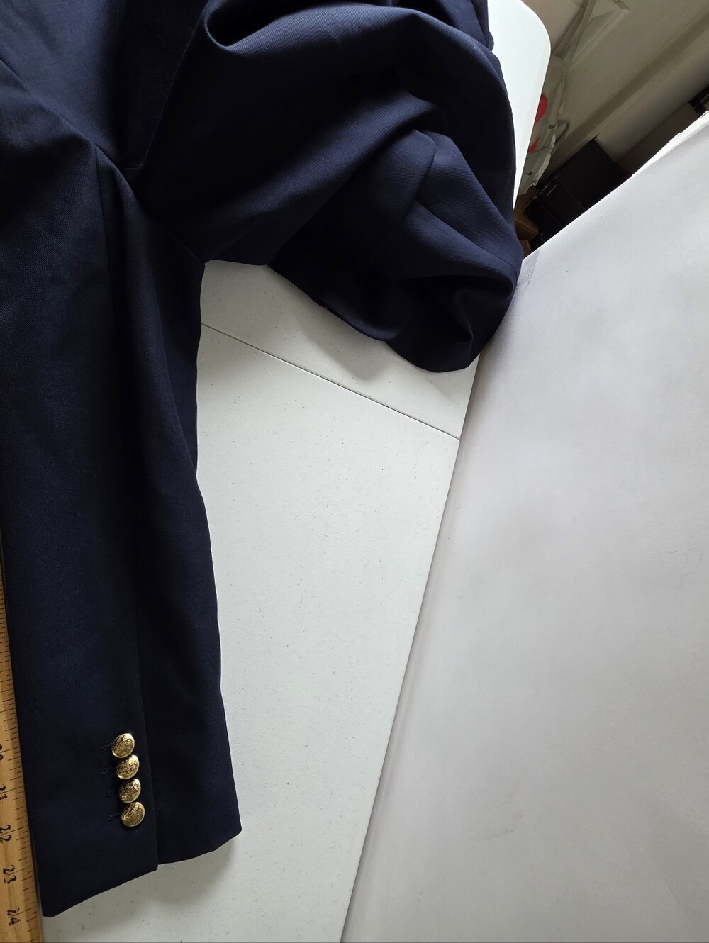 Banana Republic Double-Breasted Navy Blazer Size 12 Gold Crest Buttons Career - Picture 5 of 13